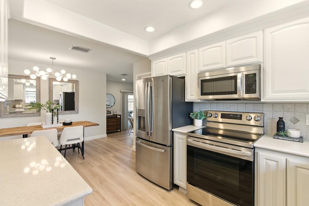 Detail Gallery Image 11 of 43 For 467 Safari Dr, San Jose,  CA 95123 - 4 Beds | 2 Baths