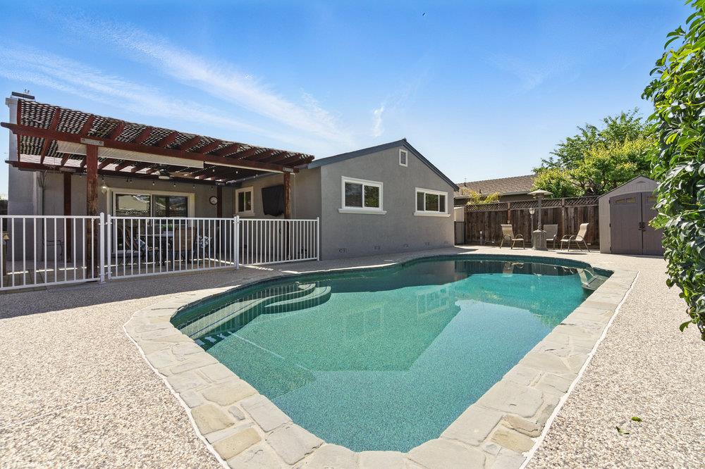 Detail Gallery Image 34 of 43 For 467 Safari Dr, San Jose,  CA 95123 - 4 Beds | 2 Baths