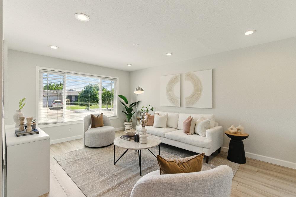 Detail Gallery Image 6 of 43 For 467 Safari Dr, San Jose,  CA 95123 - 4 Beds | 2 Baths