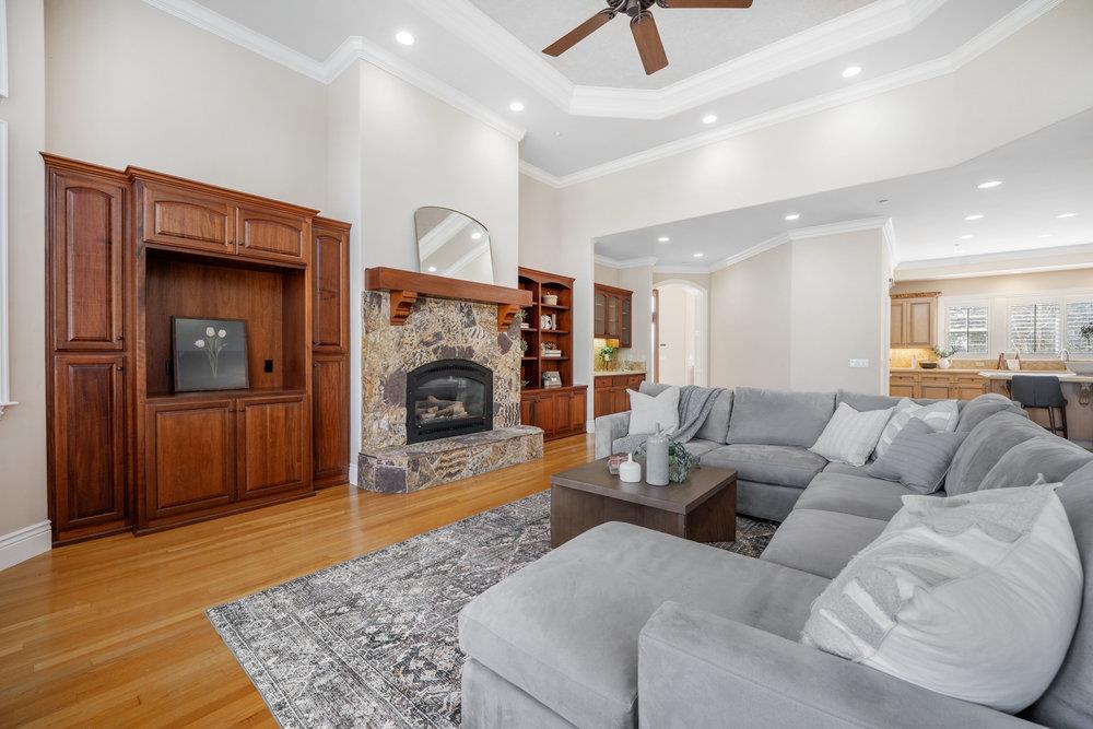 Detail Gallery Image 10 of 41 For 11775 Turlock Ave, San Martin,  CA 95046 - 5 Beds | 4/1 Baths