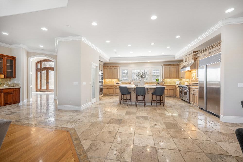 Detail Gallery Image 13 of 41 For 11775 Turlock Ave, San Martin,  CA 95046 - 5 Beds | 4/1 Baths