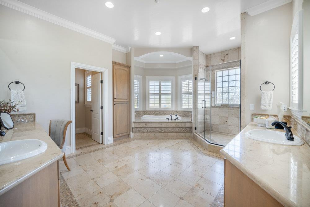 Detail Gallery Image 19 of 41 For 11775 Turlock Ave, San Martin,  CA 95046 - 5 Beds | 4/1 Baths