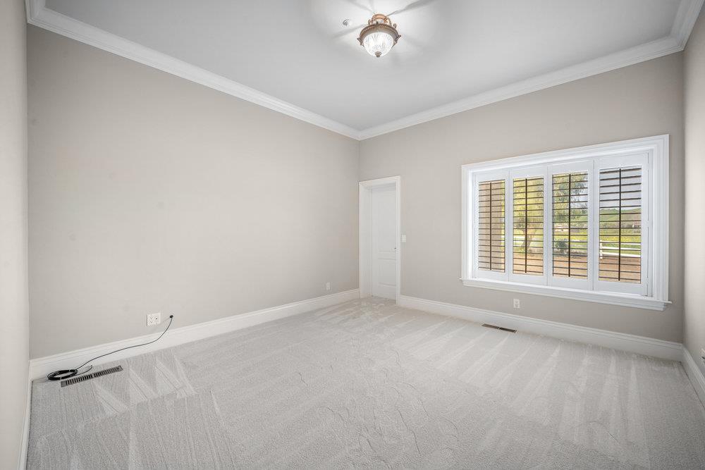 Detail Gallery Image 27 of 41 For 11775 Turlock Ave, San Martin,  CA 95046 - 5 Beds | 4/1 Baths