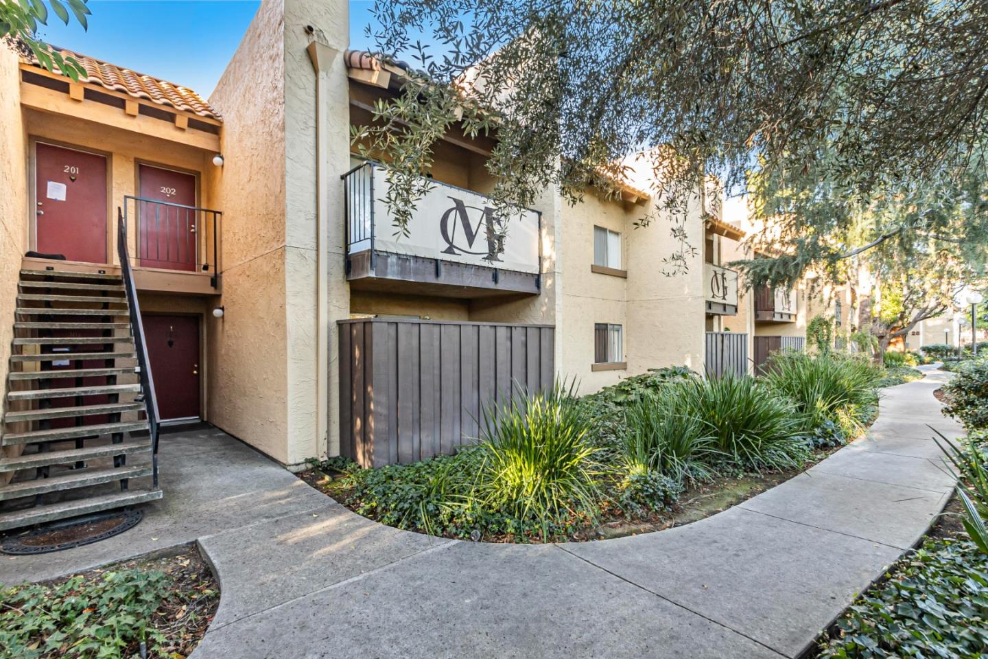 Detail Gallery Image 2 of 37 For 259 N Capitol Ave #102,  San Jose,  CA 95127 - 1 Beds | 1 Baths