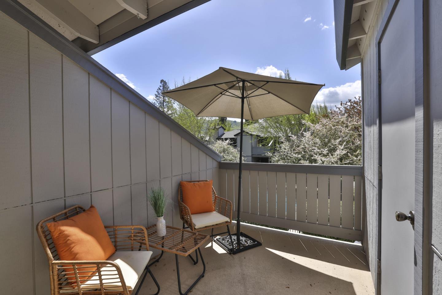 Detail Gallery Image 10 of 30 For 160 Sunwood Meadows Pl, San Jose,  CA 95119 - 2 Beds | 2 Baths