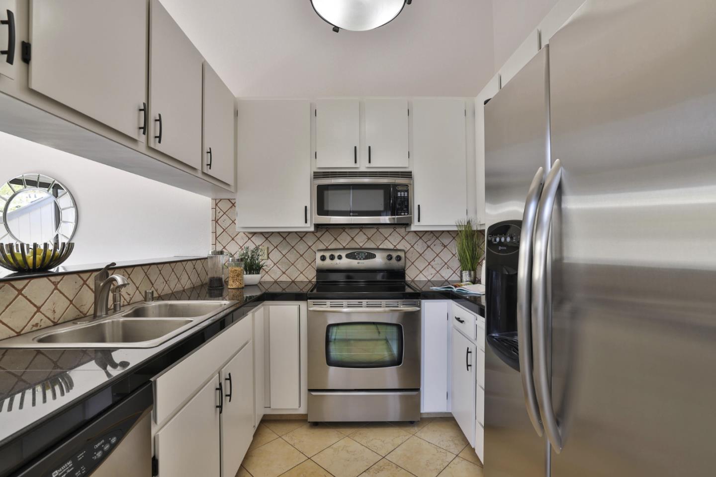 Detail Gallery Image 14 of 30 For 160 Sunwood Meadows Pl, San Jose,  CA 95119 - 2 Beds | 2 Baths