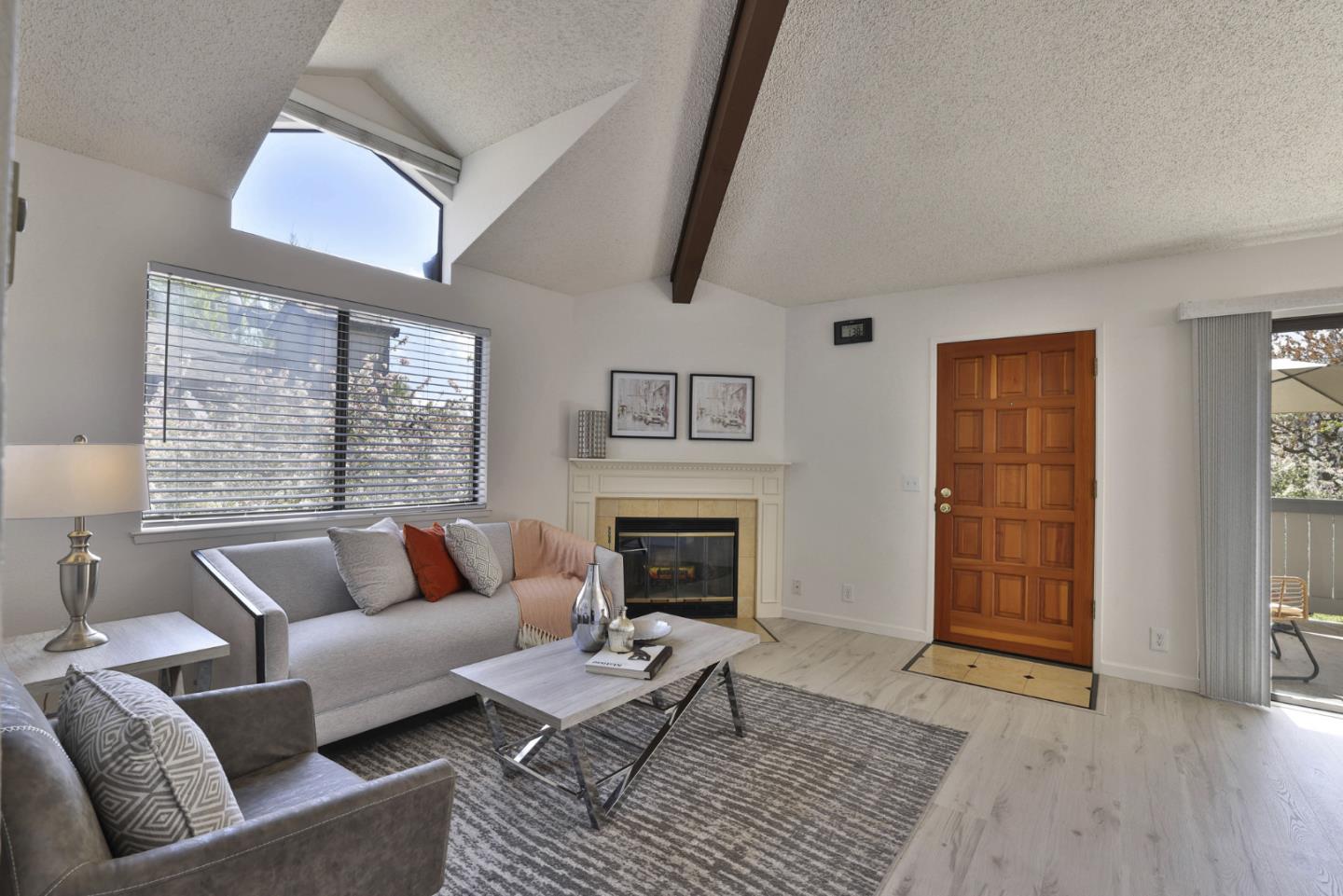 Detail Gallery Image 6 of 30 For 160 Sunwood Meadows Pl, San Jose,  CA 95119 - 2 Beds | 2 Baths