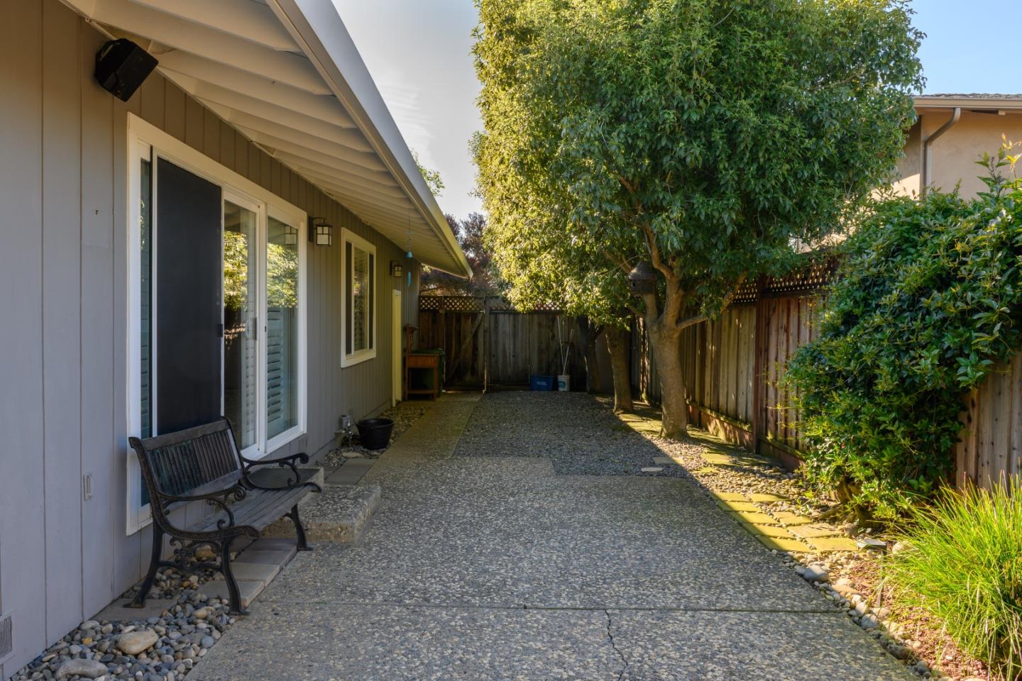 Detail Gallery Image 12 of 25 For 940 Pinehurst Dr, Aptos,  CA 95003 - 3 Beds | 2 Baths