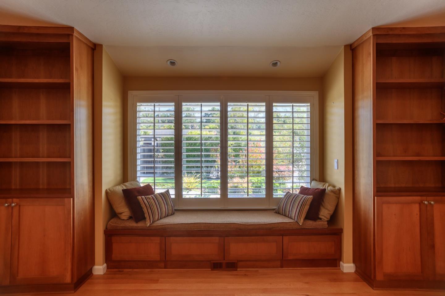 Detail Gallery Image 14 of 25 For 940 Pinehurst Dr, Aptos,  CA 95003 - 3 Beds | 2 Baths