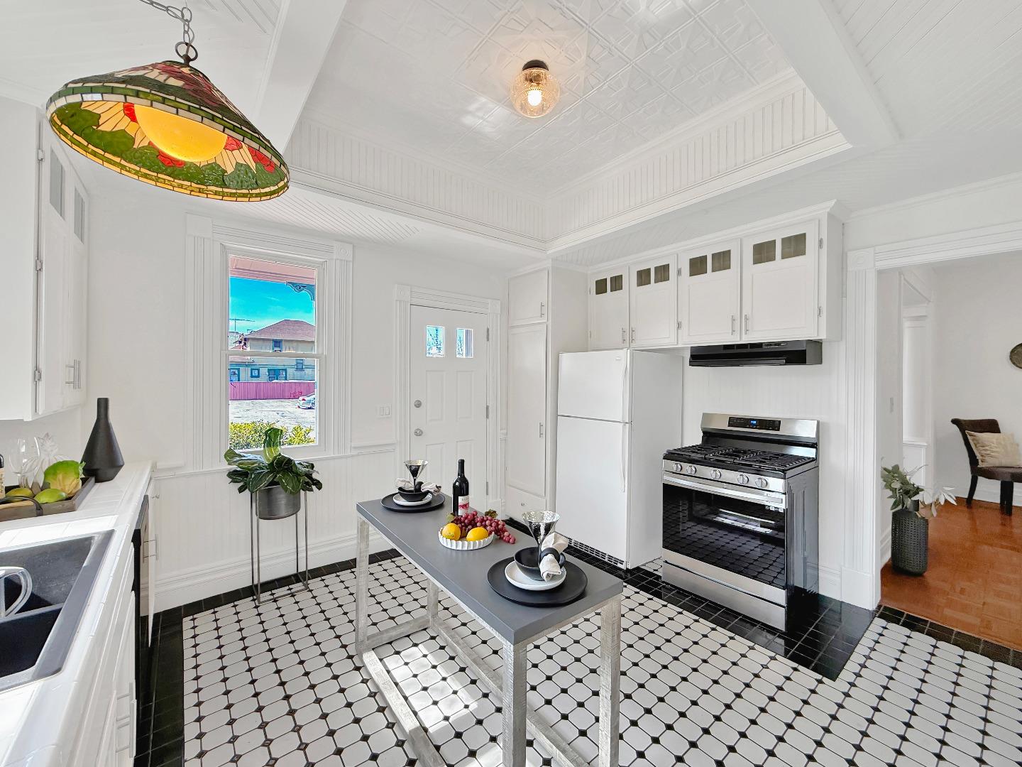 Detail Gallery Image 21 of 50 For 398 W San Fernando, San Jose,  CA 95110 - 5 Beds | 2 Baths