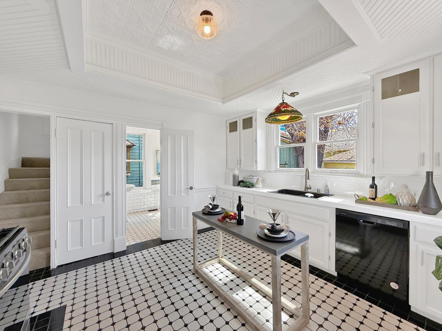 Detail Gallery Image 22 of 50 For 398 W San Fernando, San Jose,  CA 95110 - 5 Beds | 2 Baths
