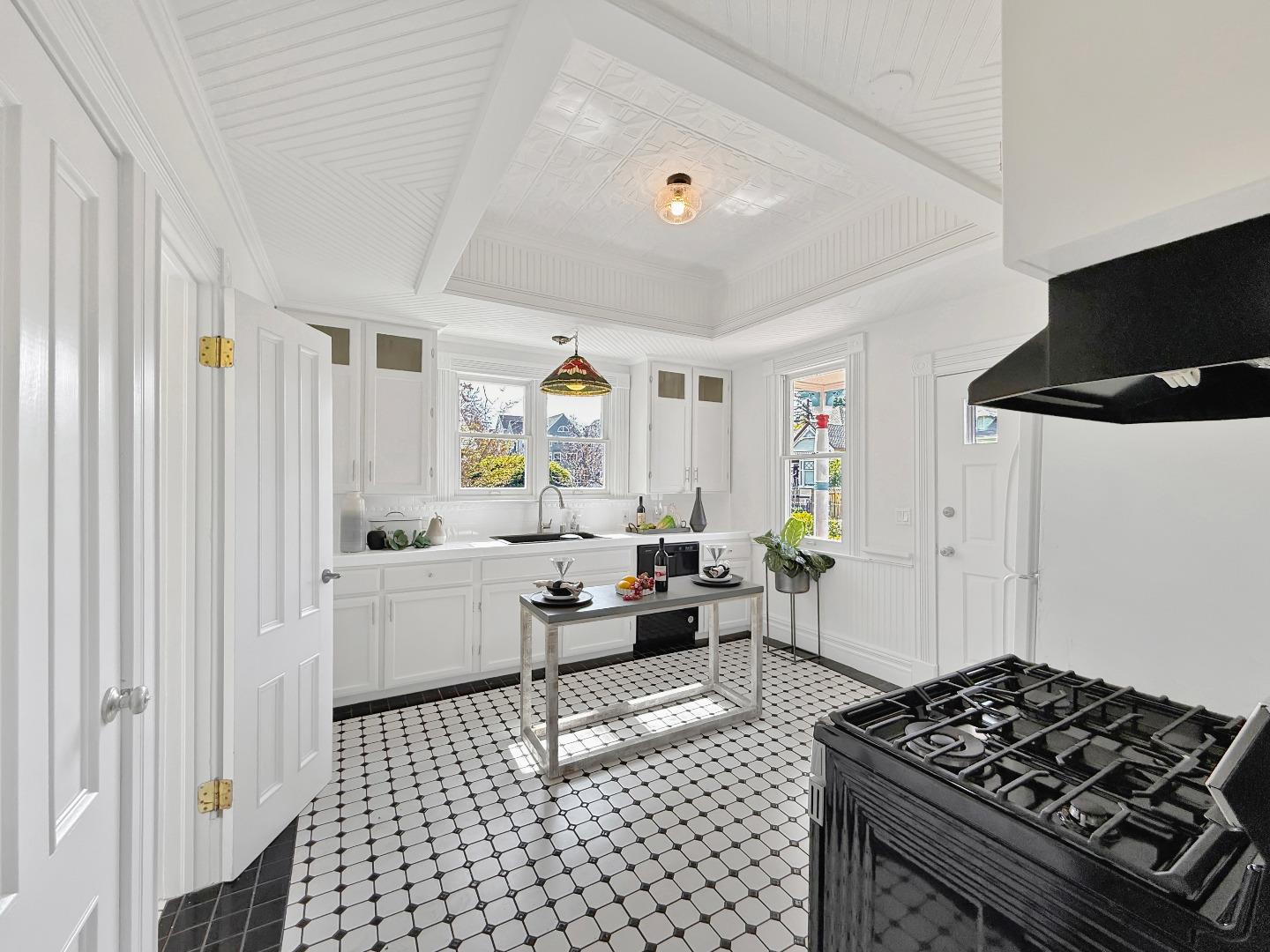 Detail Gallery Image 23 of 50 For 398 W San Fernando, San Jose,  CA 95110 - 5 Beds | 2 Baths