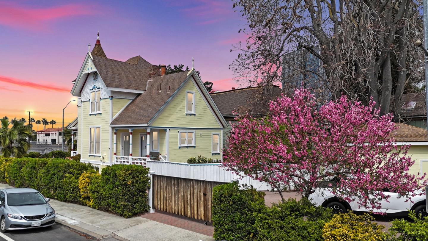 Detail Gallery Image 5 of 50 For 398 W San Fernando, San Jose,  CA 95110 - 5 Beds | 2 Baths