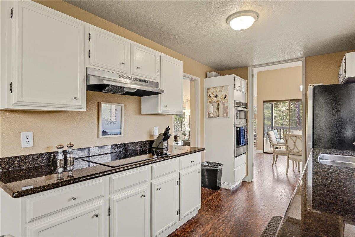 Detail Gallery Image 10 of 10 For 4 Shepherds Knoll, Pebble Beach,  CA 93953 - 2 Beds | 2 Baths