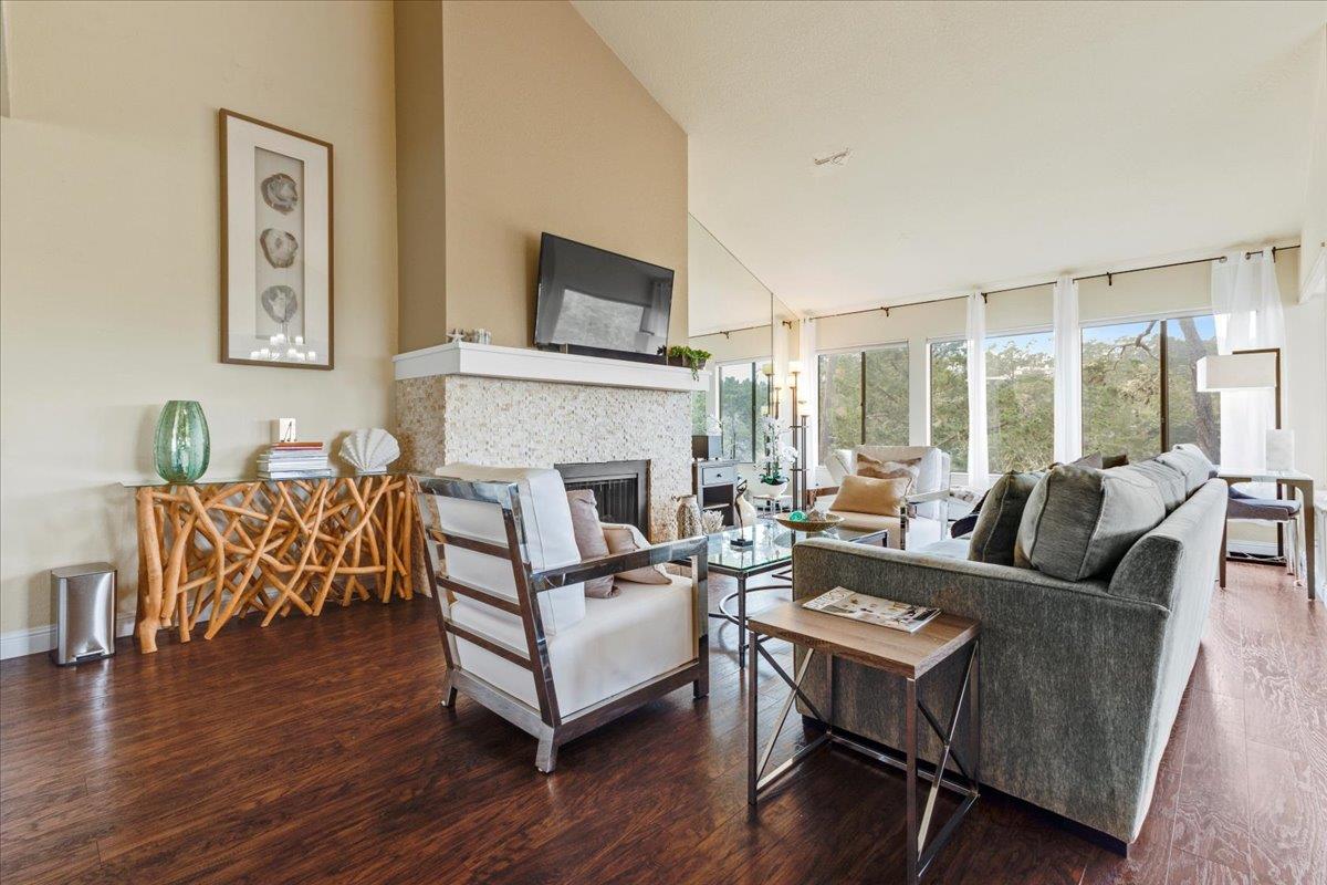 Detail Gallery Image 5 of 10 For 4 Shepherds Knoll, Pebble Beach,  CA 93953 - 2 Beds | 2 Baths