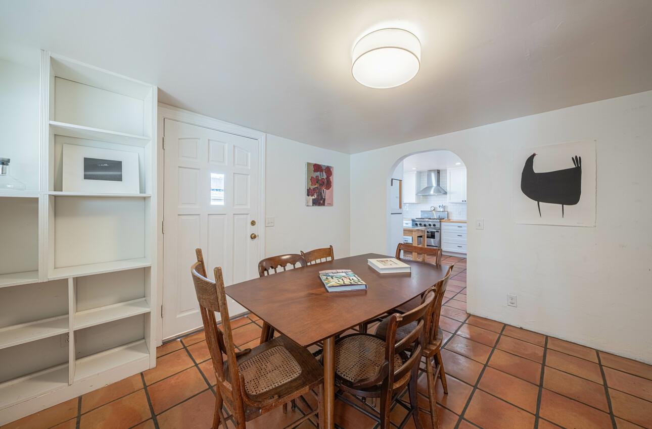 Detail Gallery Image 12 of 37 For 865 Lily St, Monterey,  CA 93940 - 4 Beds | 2 Baths
