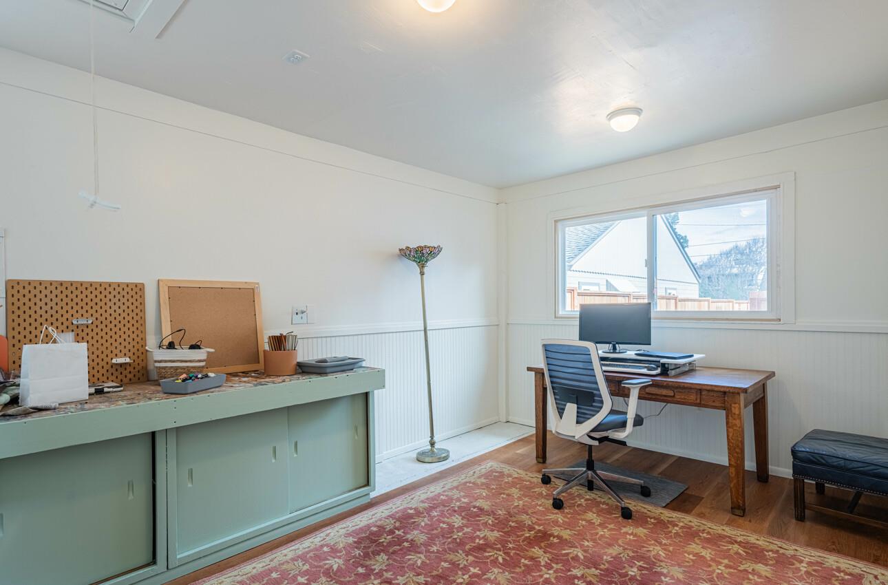 Detail Gallery Image 33 of 37 For 865 Lily St, Monterey,  CA 93940 - 4 Beds | 2 Baths