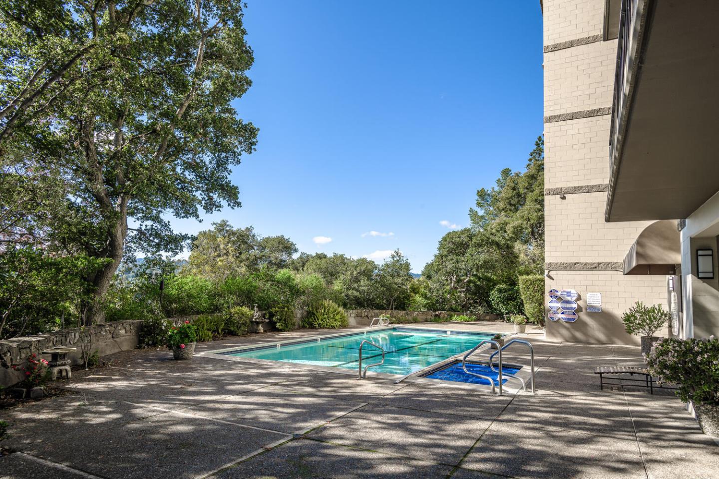 Detail Gallery Image 26 of 33 For 50 Mounds Rd, San Mateo,  CA 94402 - 2 Beds | 2 Baths