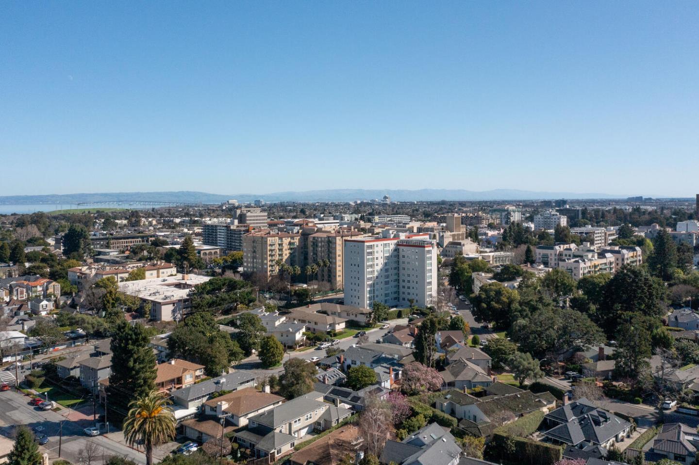 Detail Gallery Image 28 of 33 For 50 Mounds Rd, San Mateo,  CA 94402 - 2 Beds | 2 Baths