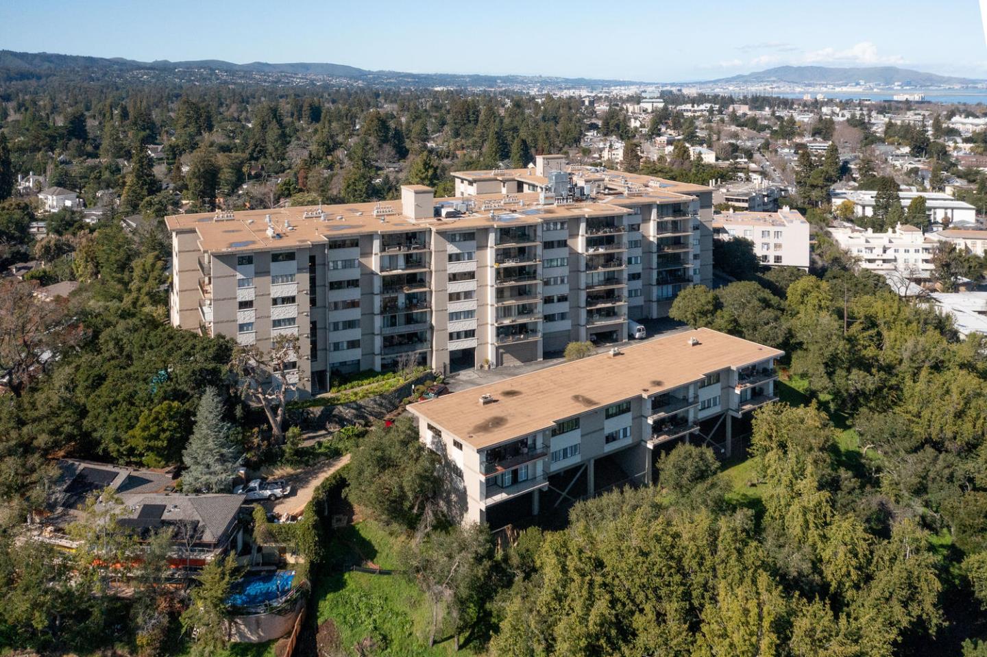 Detail Gallery Image 31 of 33 For 50 Mounds Rd, San Mateo,  CA 94402 - 2 Beds | 2 Baths