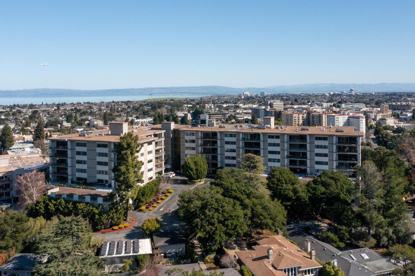 Detail Gallery Image 32 of 33 For 50 Mounds Rd, San Mateo,  CA 94402 - 2 Beds | 2 Baths