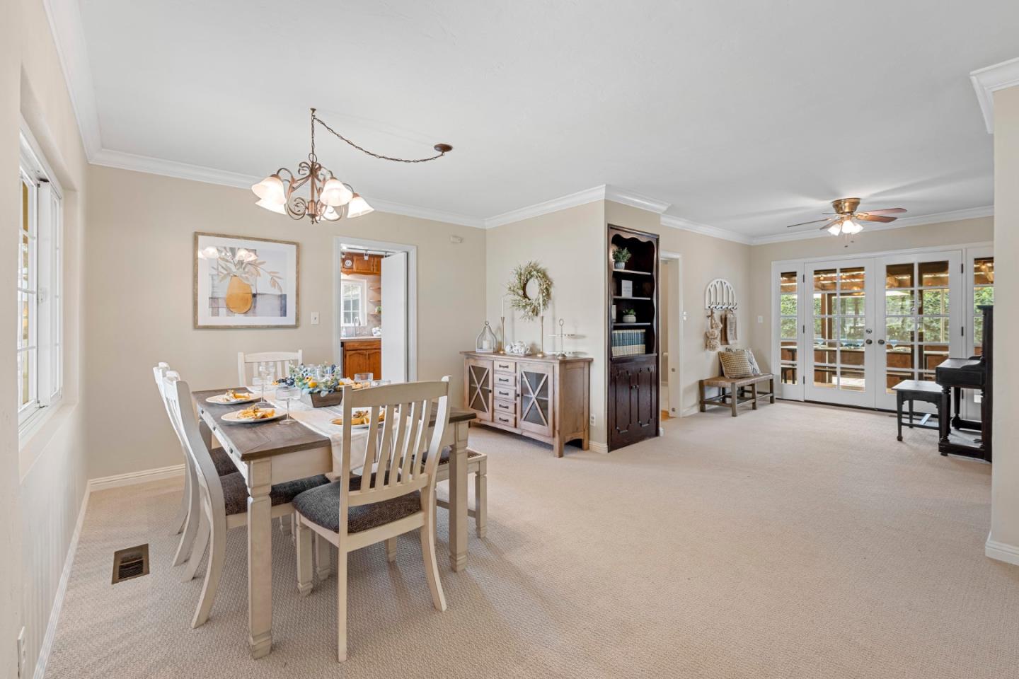 Detail Gallery Image 13 of 64 For 13755 Columbet Ave, San Martin,  CA 95046 - 3 Beds | 2 Baths