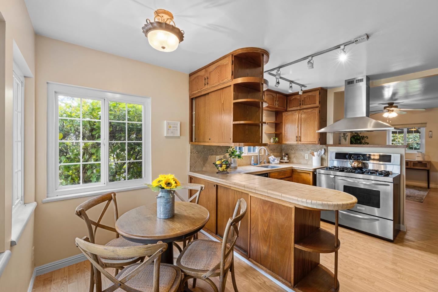 Detail Gallery Image 19 of 64 For 13755 Columbet Ave, San Martin,  CA 95046 - 3 Beds | 2 Baths
