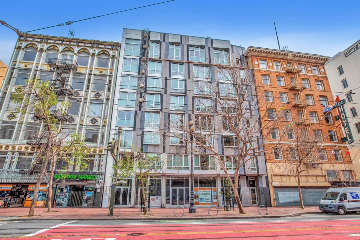Detail Gallery Image 2 of 19 For 1075 Market St #212,  San Francisco,  CA 94103 - 2 Beds | 2 Baths