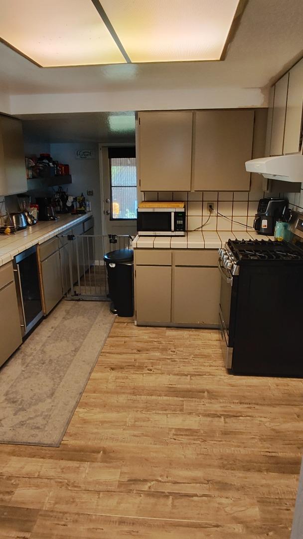 Detail Gallery Image 13 of 18 For 713 7th St, Hollister,  CA 95023 - 3 Beds | 1/1 Baths