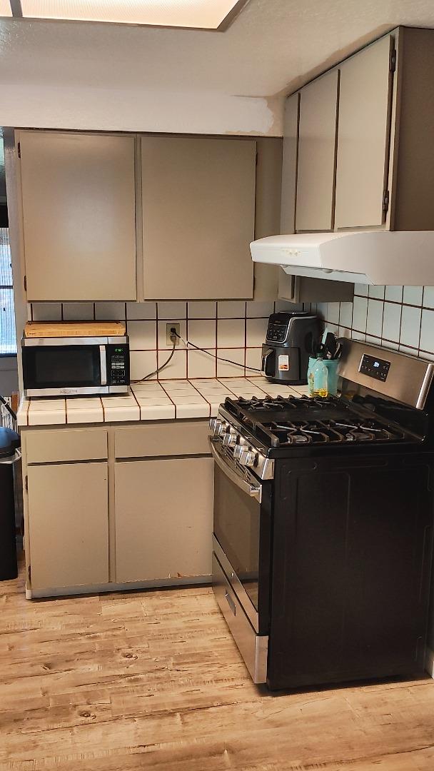 Detail Gallery Image 14 of 18 For 713 7th St, Hollister,  CA 95023 - 3 Beds | 1/1 Baths