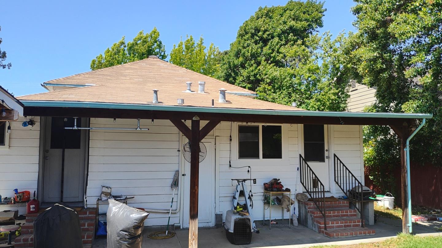 Detail Gallery Image 15 of 18 For 713 7th St, Hollister,  CA 95023 - 3 Beds | 1/1 Baths