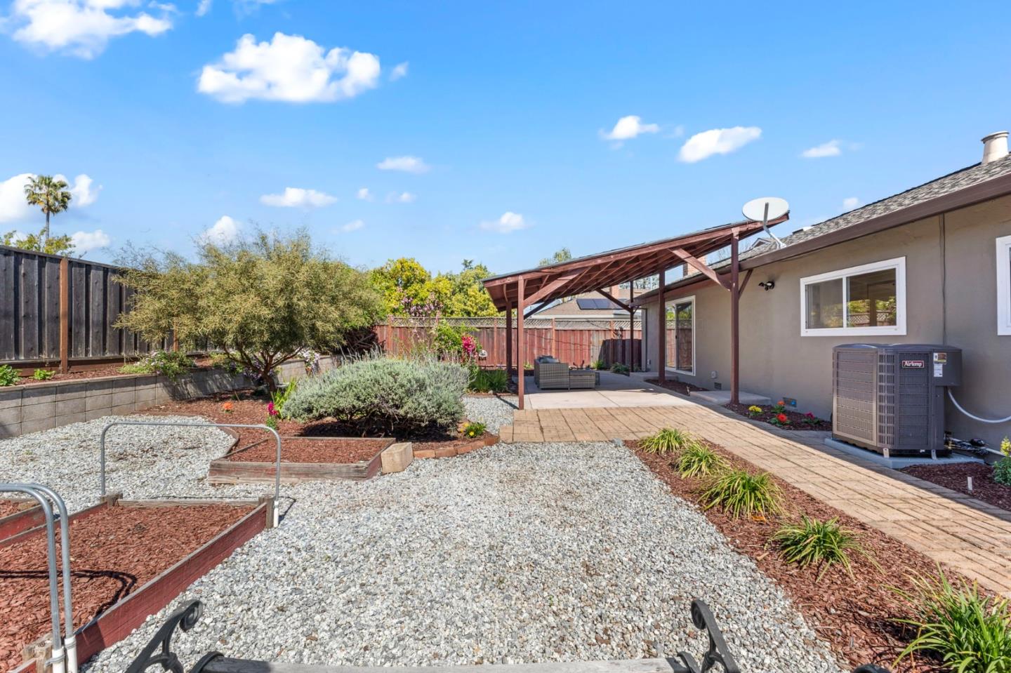 Detail Gallery Image 32 of 42 For 5273 Estrade Dr, San Jose,  CA 95118 - 3 Beds | 2 Baths