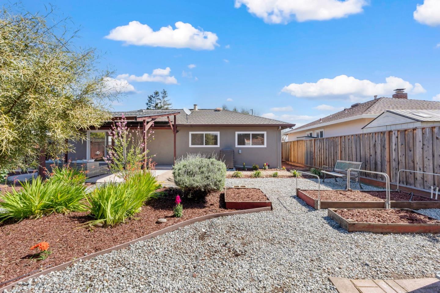 Detail Gallery Image 35 of 42 For 5273 Estrade Dr, San Jose,  CA 95118 - 3 Beds | 2 Baths