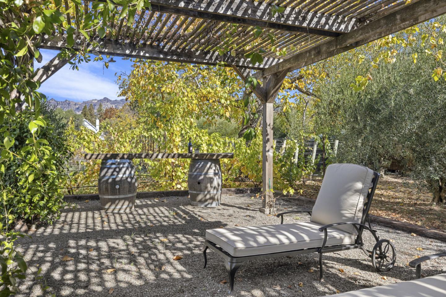 Detail Gallery Image 100 of 178 For 2551 Grant St, Calistoga,  CA 94515 - 6 Beds | 6/2 Baths