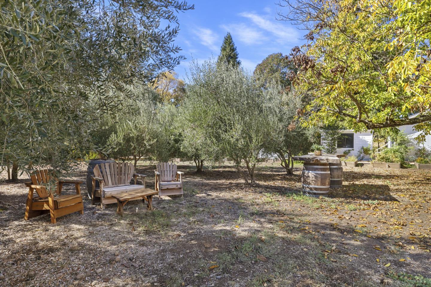 Detail Gallery Image 112 of 178 For 2551 Grant St, Calistoga,  CA 94515 - 6 Beds | 6/2 Baths