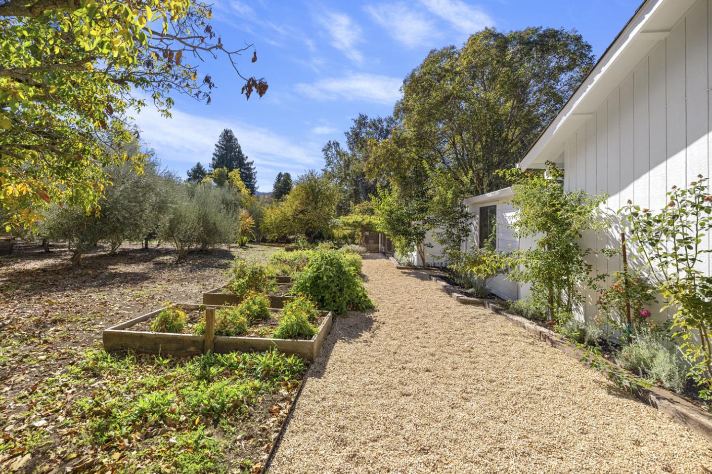 Detail Gallery Image 116 of 178 For 2551 Grant St, Calistoga,  CA 94515 - 6 Beds | 6/2 Baths