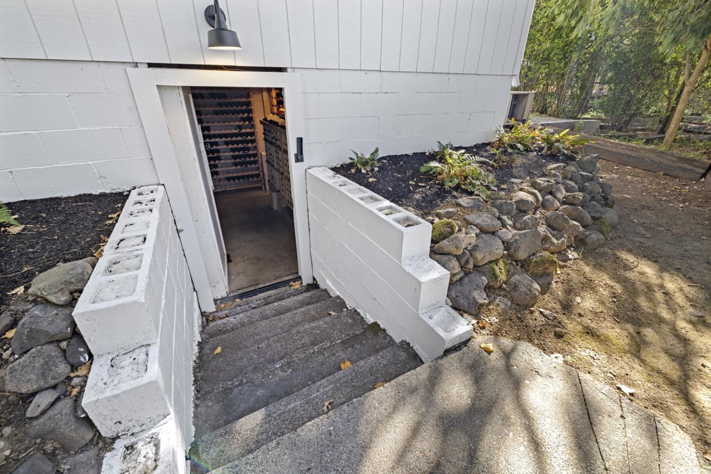 Detail Gallery Image 120 of 178 For 2551 Grant St, Calistoga,  CA 94515 - 6 Beds | 6/2 Baths