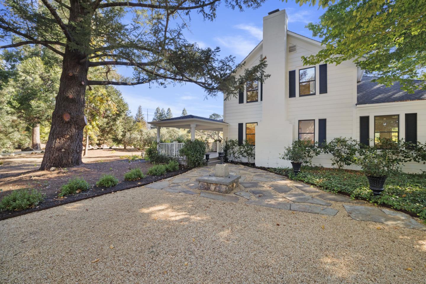 Detail Gallery Image 15 of 178 For 2551 Grant St, Calistoga,  CA 94515 - 6 Beds | 6/2 Baths
