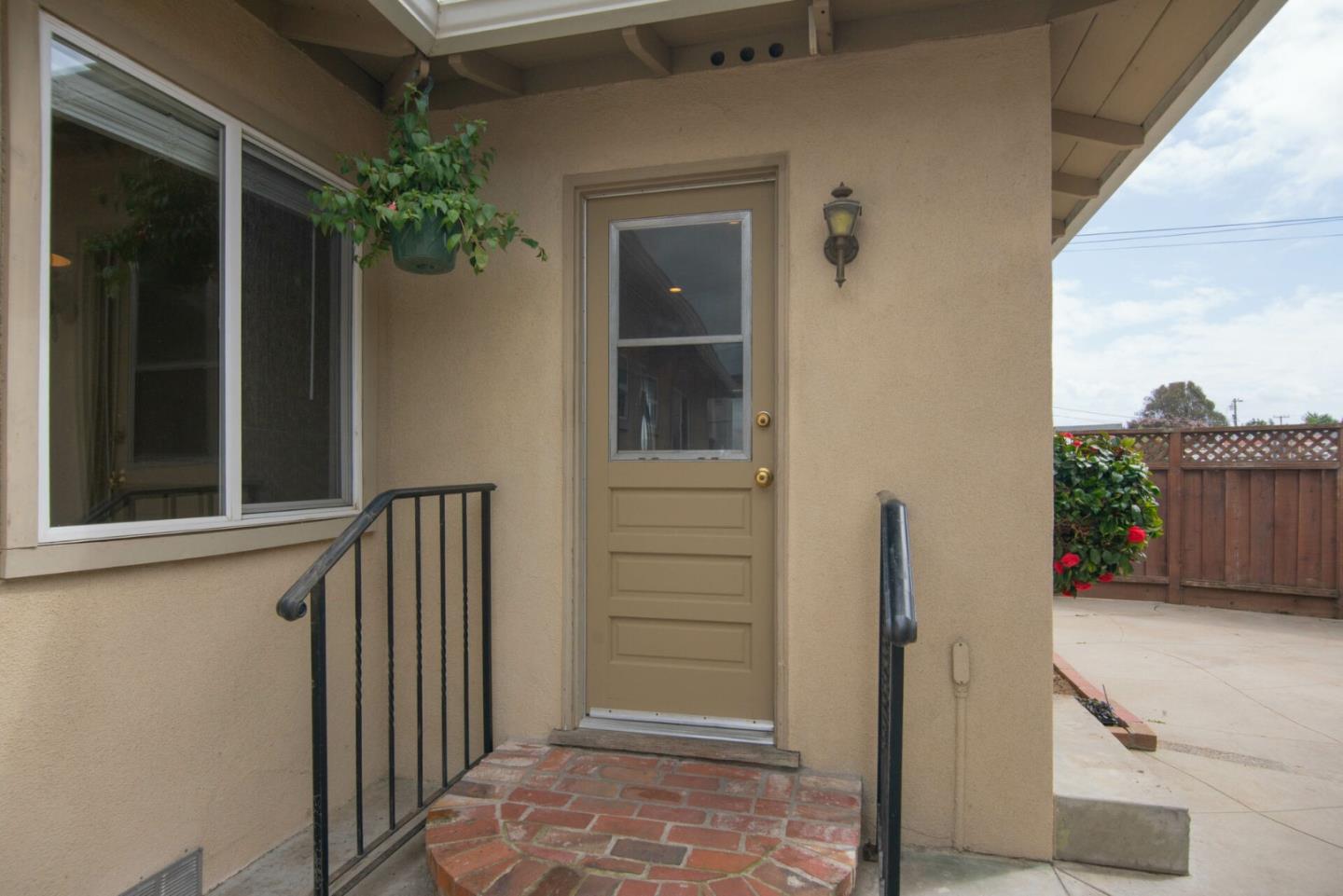 Detail Gallery Image 17 of 27 For 90 Beverly Dr, Watsonville,  CA 95076 - 4 Beds | 2 Baths