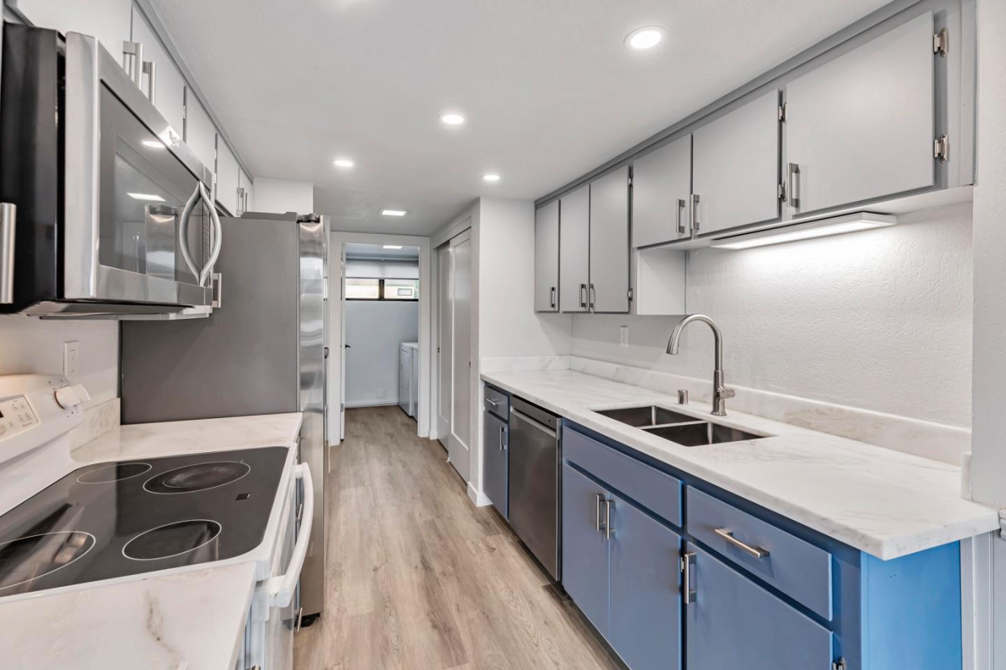 Detail Gallery Image 12 of 37 For 8170 Westwood Dr #22,  Gilroy,  CA 95020 - 2 Beds | 1/1 Baths