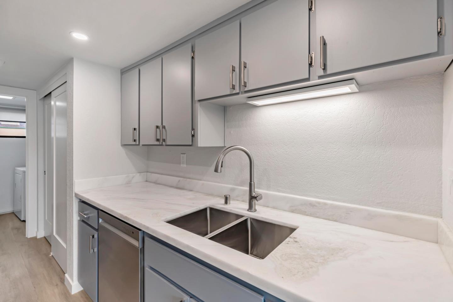 Detail Gallery Image 14 of 37 For 8170 Westwood Dr #22,  Gilroy,  CA 95020 - 2 Beds | 1/1 Baths
