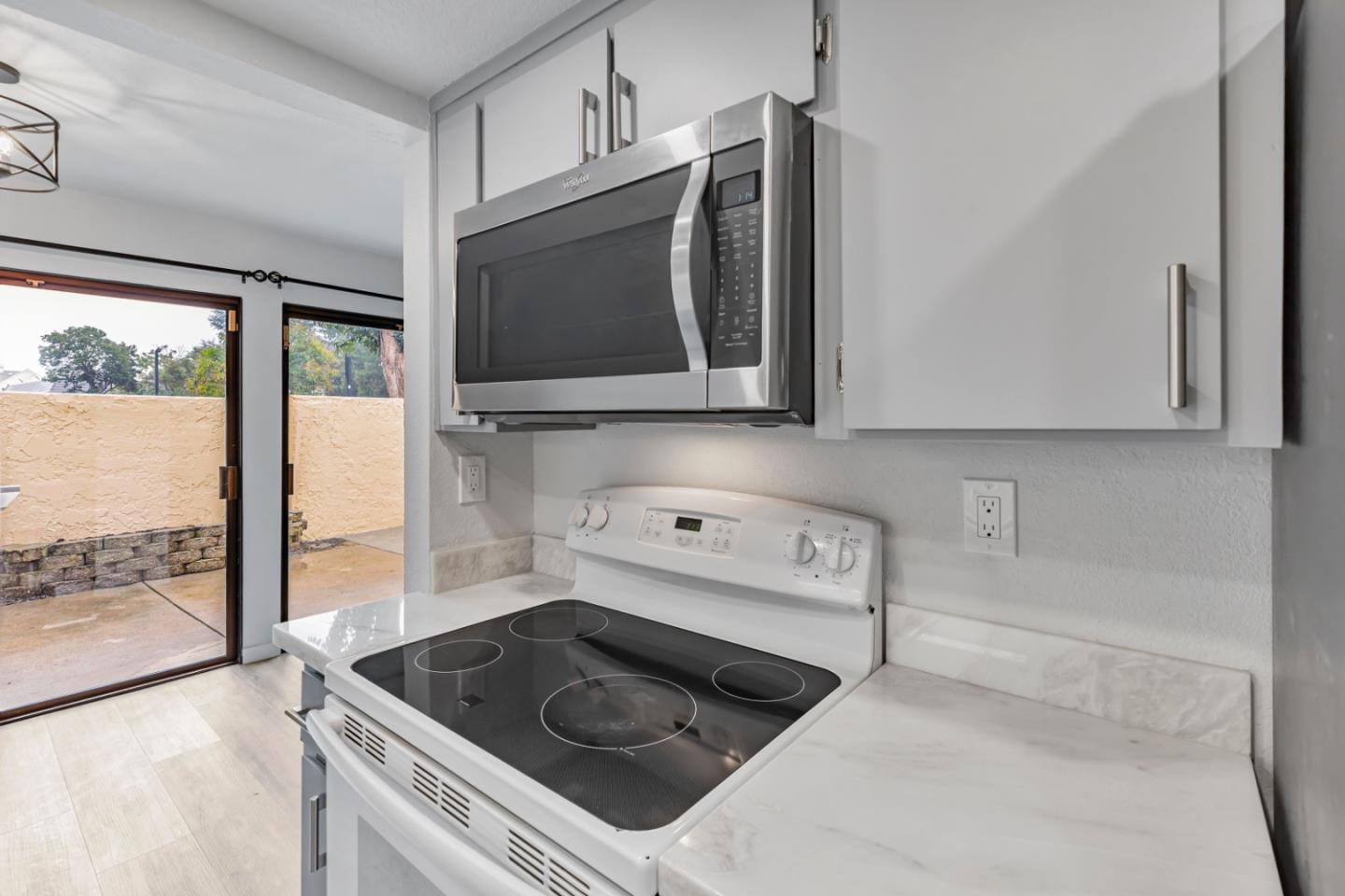 Detail Gallery Image 15 of 37 For 8170 Westwood Dr #22,  Gilroy,  CA 95020 - 2 Beds | 1/1 Baths