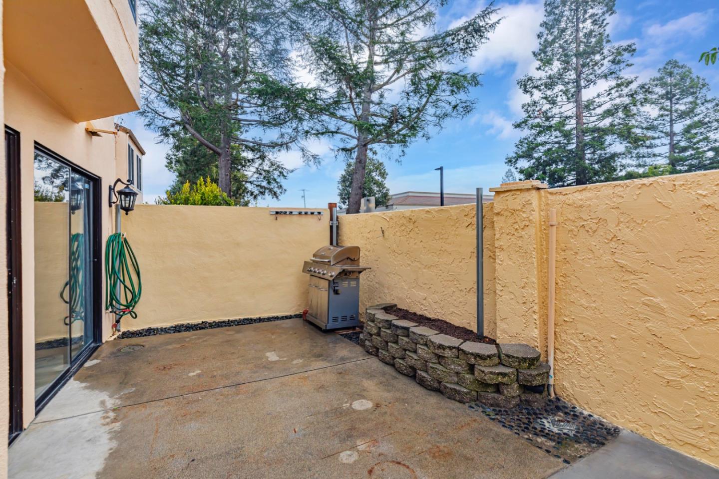 Detail Gallery Image 34 of 37 For 8170 Westwood Dr #22,  Gilroy,  CA 95020 - 2 Beds | 1/1 Baths