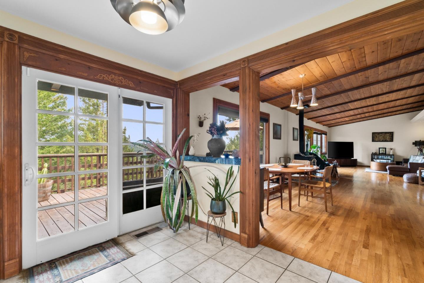 Detail Gallery Image 16 of 86 For 1130 Rebecca Dr, Boulder Creek,  CA 95006 - 4 Beds | 3 Baths