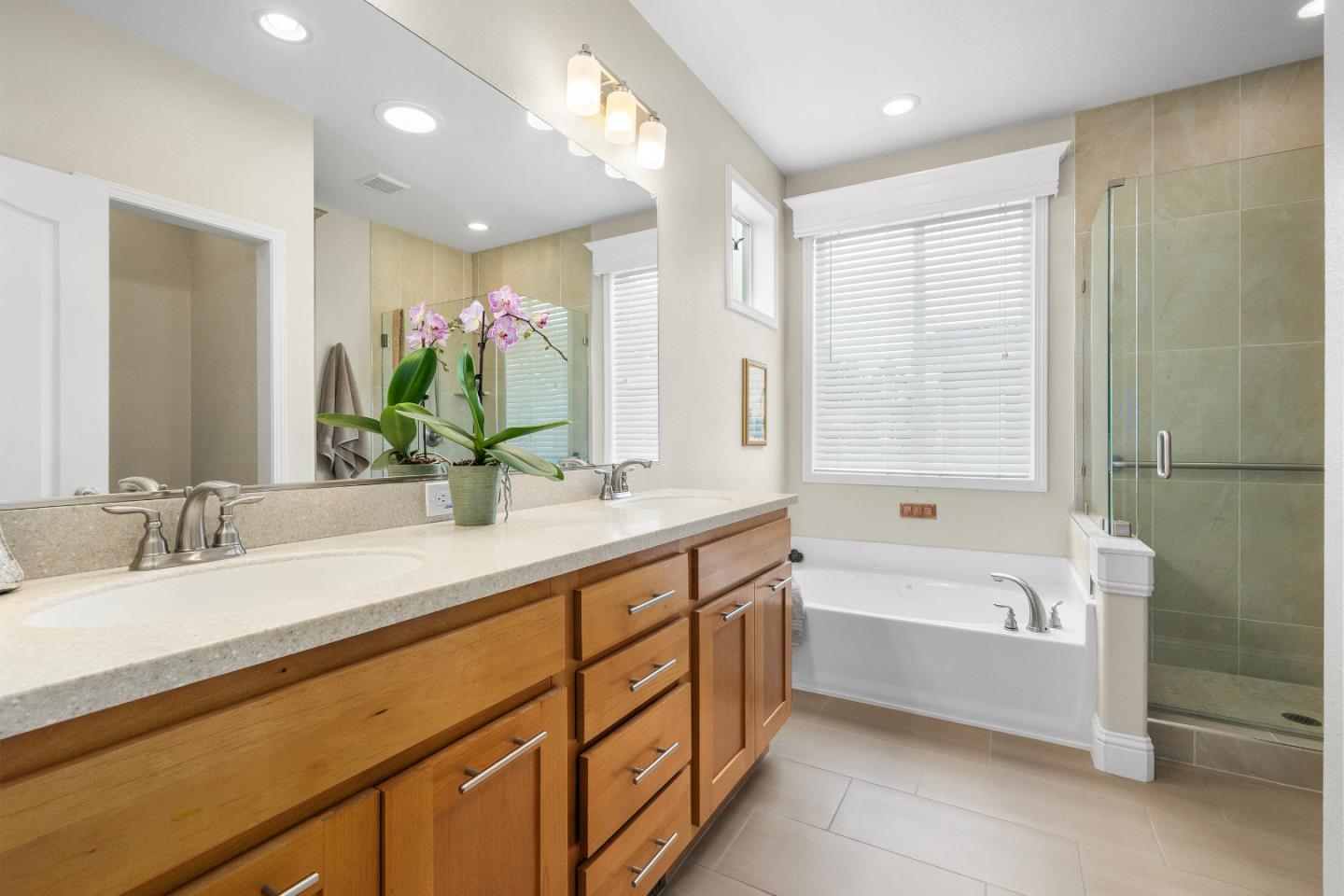Detail Gallery Image 17 of 39 For 2655 Brommer St #53,  Santa Cruz,  CA 95062 - 3 Beds | 2 Baths