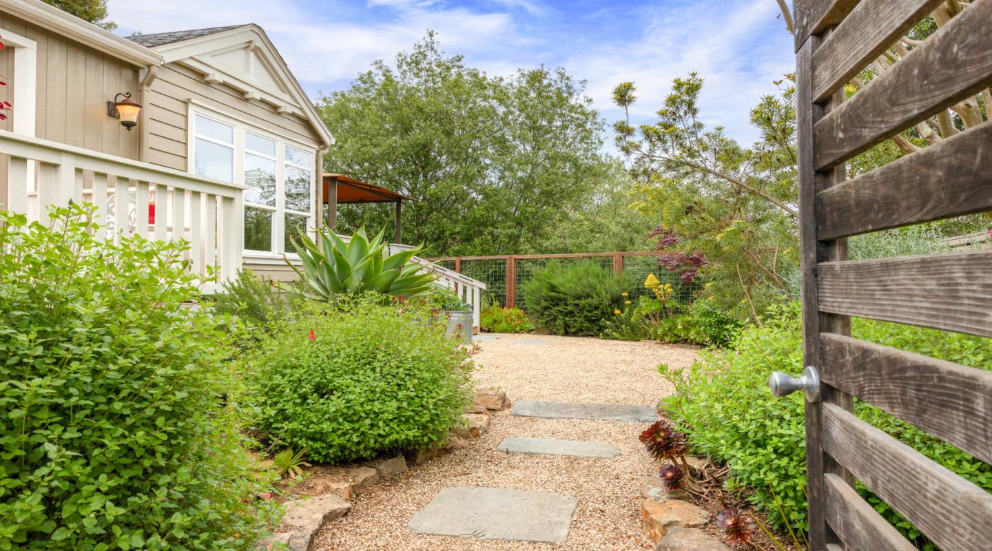 Detail Gallery Image 24 of 39 For 2655 Brommer St #53,  Santa Cruz,  CA 95062 - 3 Beds | 2 Baths
