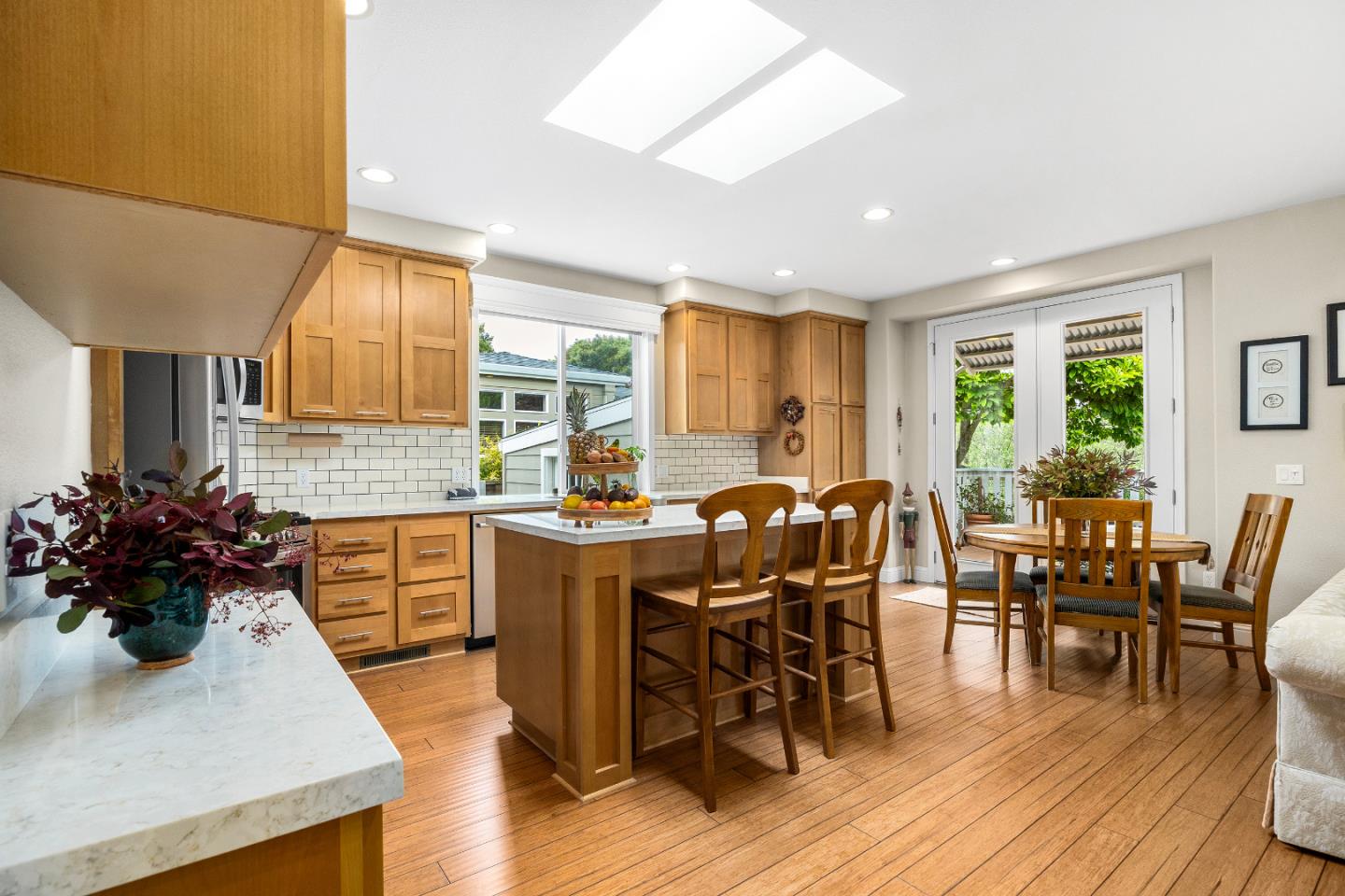 Detail Gallery Image 6 of 39 For 2655 Brommer St #53,  Santa Cruz,  CA 95062 - 3 Beds | 2 Baths