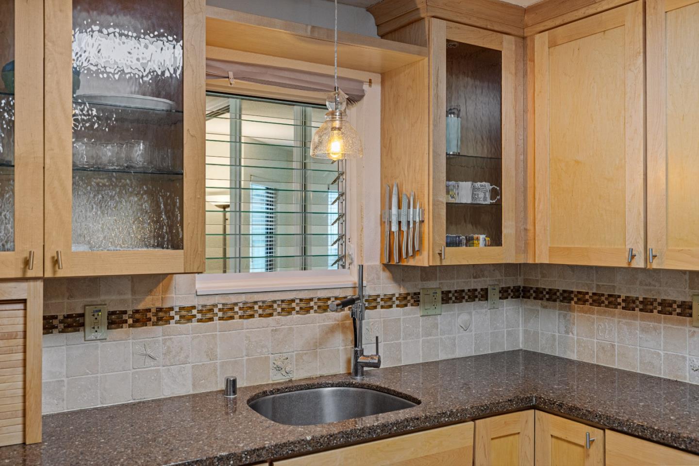 Detail Gallery Image 25 of 35 For 1 Surf Way #129,  Monterey,  CA 93940 - 2 Beds | 2 Baths