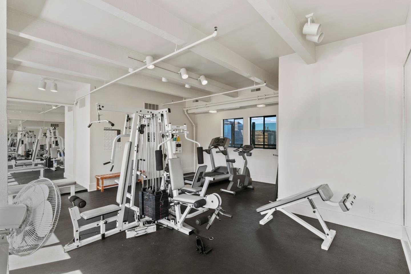 Detail Gallery Image 29 of 35 For 1 Surf Way #129,  Monterey,  CA 93940 - 2 Beds | 2 Baths