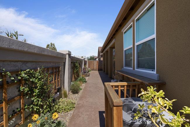 Detail Gallery Image 43 of 70 For 2008 White Oak Dr, Hollister,  CA 95023 - 2 Beds | 2 Baths